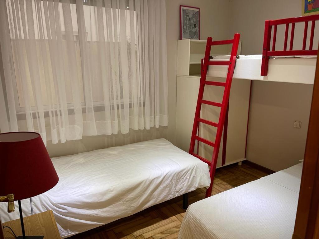 Bonito apartamento céntrico, ideal para familias Baiona Bagian luar foto